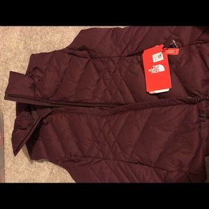 NWT! The North Face Womens Aconcgua Vest- size Med